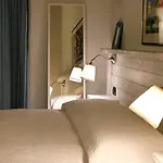 Domus Aurea Bed and breakfast 4*
