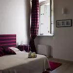 Domus Aurea Bed and breakfast 4*