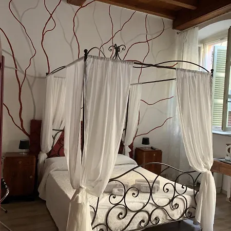 Domus Aurea Bed & Breakfast Saluzzo
