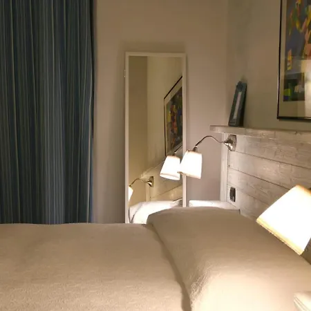 Bed & Breakfast Domus Aurea 3*