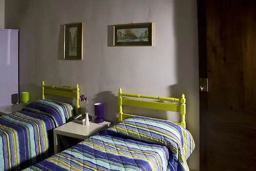 Oda ve Kahvaltı Domus Aurea 4*